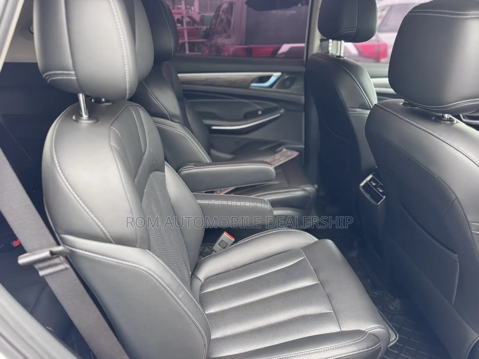 Car 2022 White