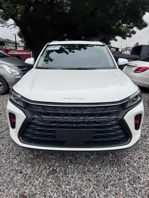 Car 2022 White