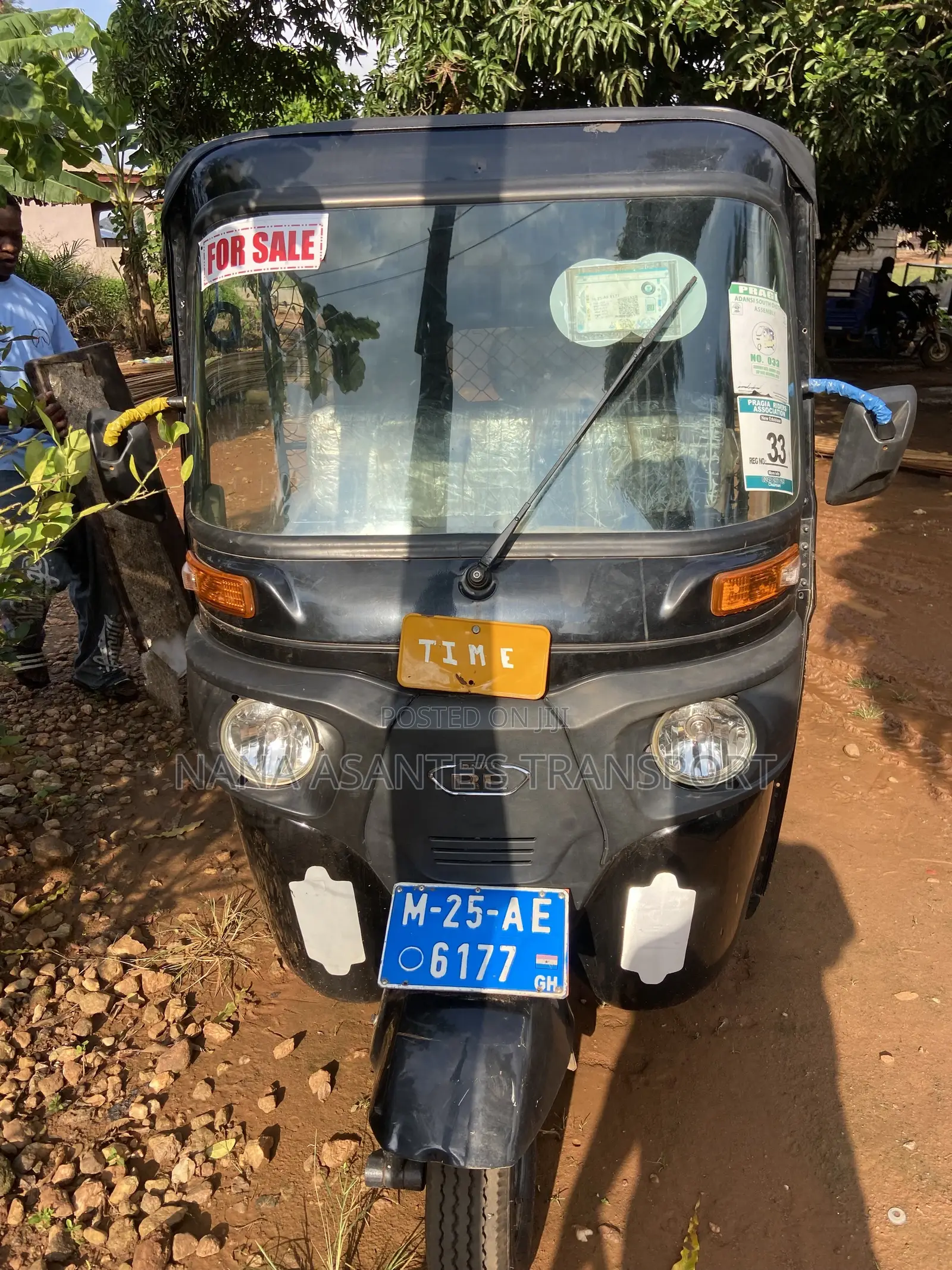 Bajaj RE 2025 Black