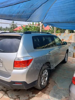 Toyota Highlander Limited 2012 Gray