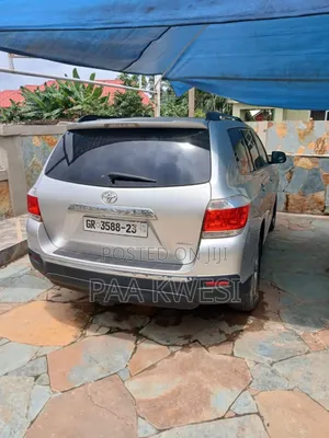 Toyota Highlander Limited 2012 Gray