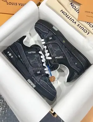 Louis Vuitton Trainer Sneaker