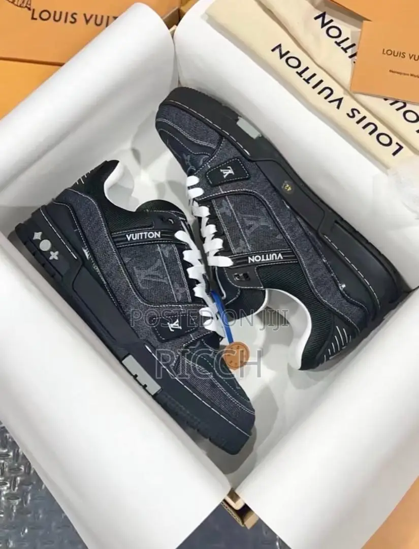 Louis Vuitton Trainer Sneaker