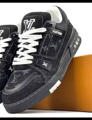 Louis Vuitton Trainer Sneaker