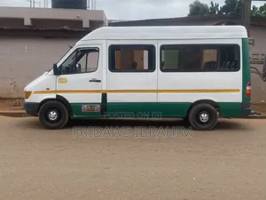 Mercedes-Benz Sprinter 1998 White