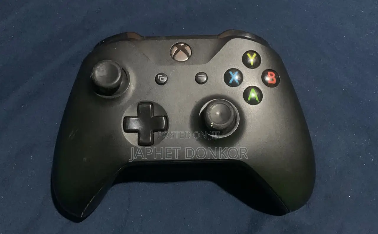 Used Xbox One Controller