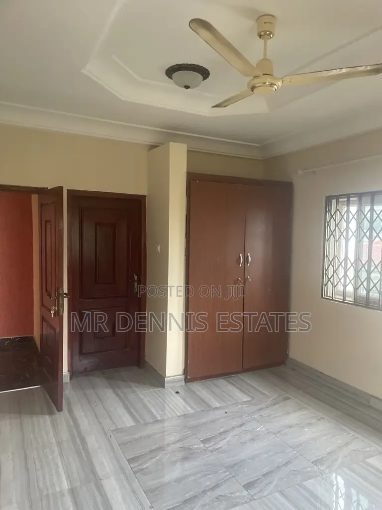 3bdrm Apartment in Westhills Mall for rent