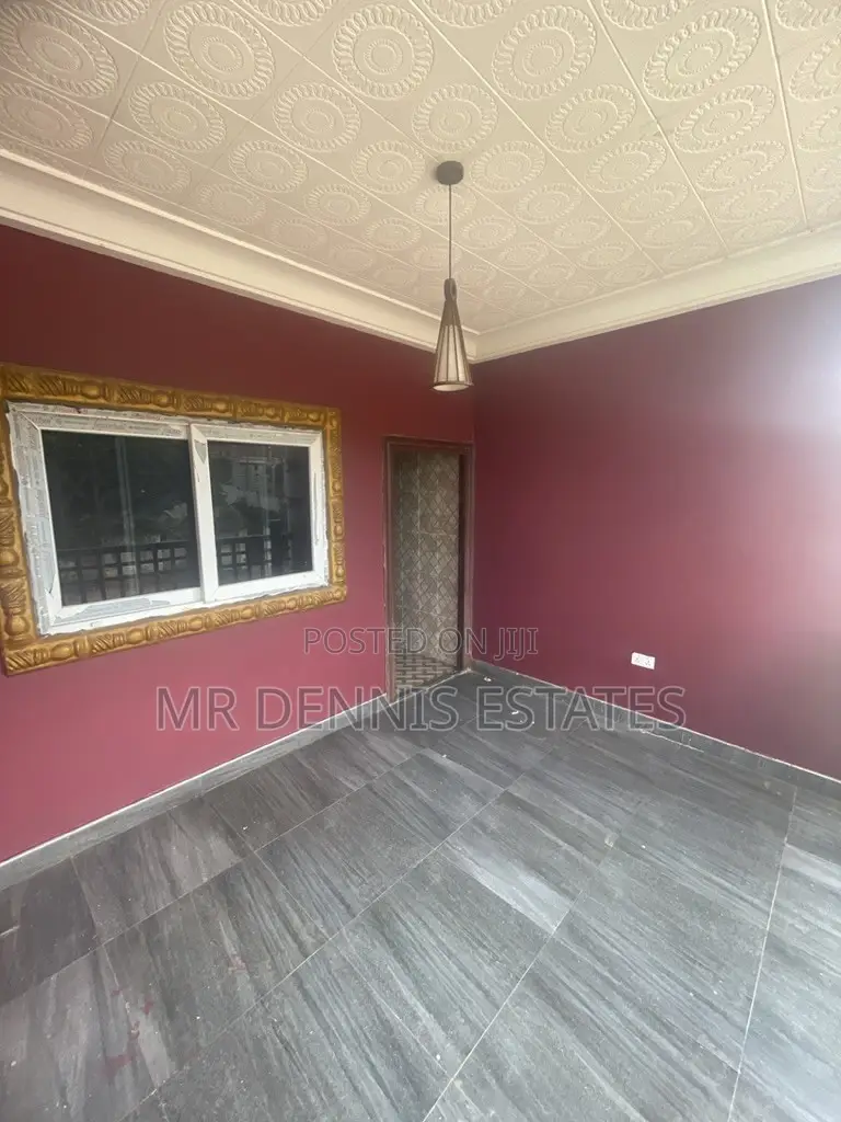 3bdrm Apartment in Westhills Mall for rent