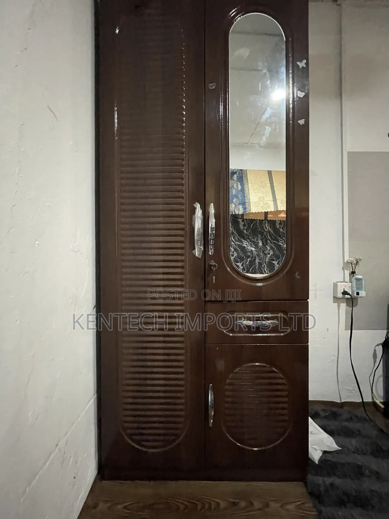 Quality China Made Wardrobe 2 in 1/ 2 Doors