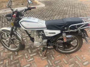 Royal RY125 2022 White