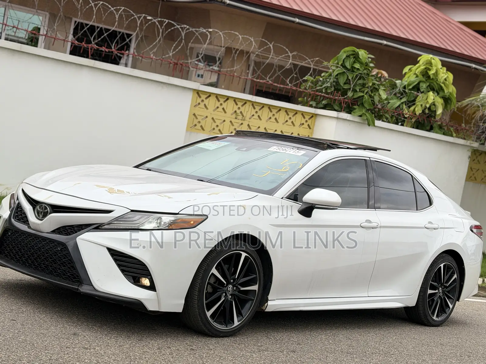 Toyota Camry XSE (2.5L 4cyl 8A) 2019 White