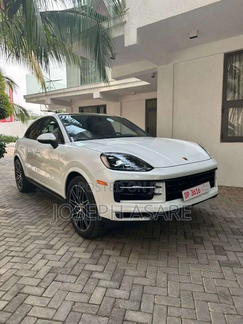 Porsche Cayenne S AWD 2024 White