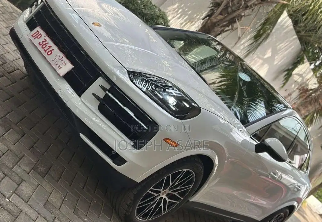 Porsche Cayenne S AWD 2024 White