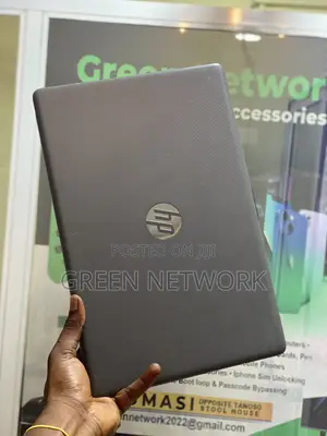 Laptop HP 15-da3007nia 8GB AMD A8 SSD 256GB