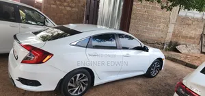Honda Civic 2018 White