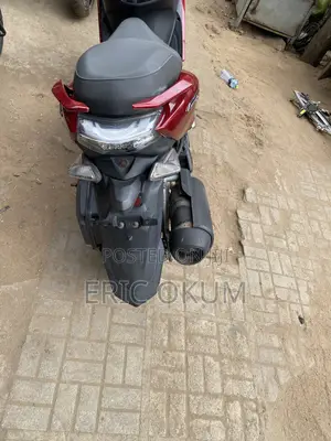 Yamaha Majesty 2024 Red