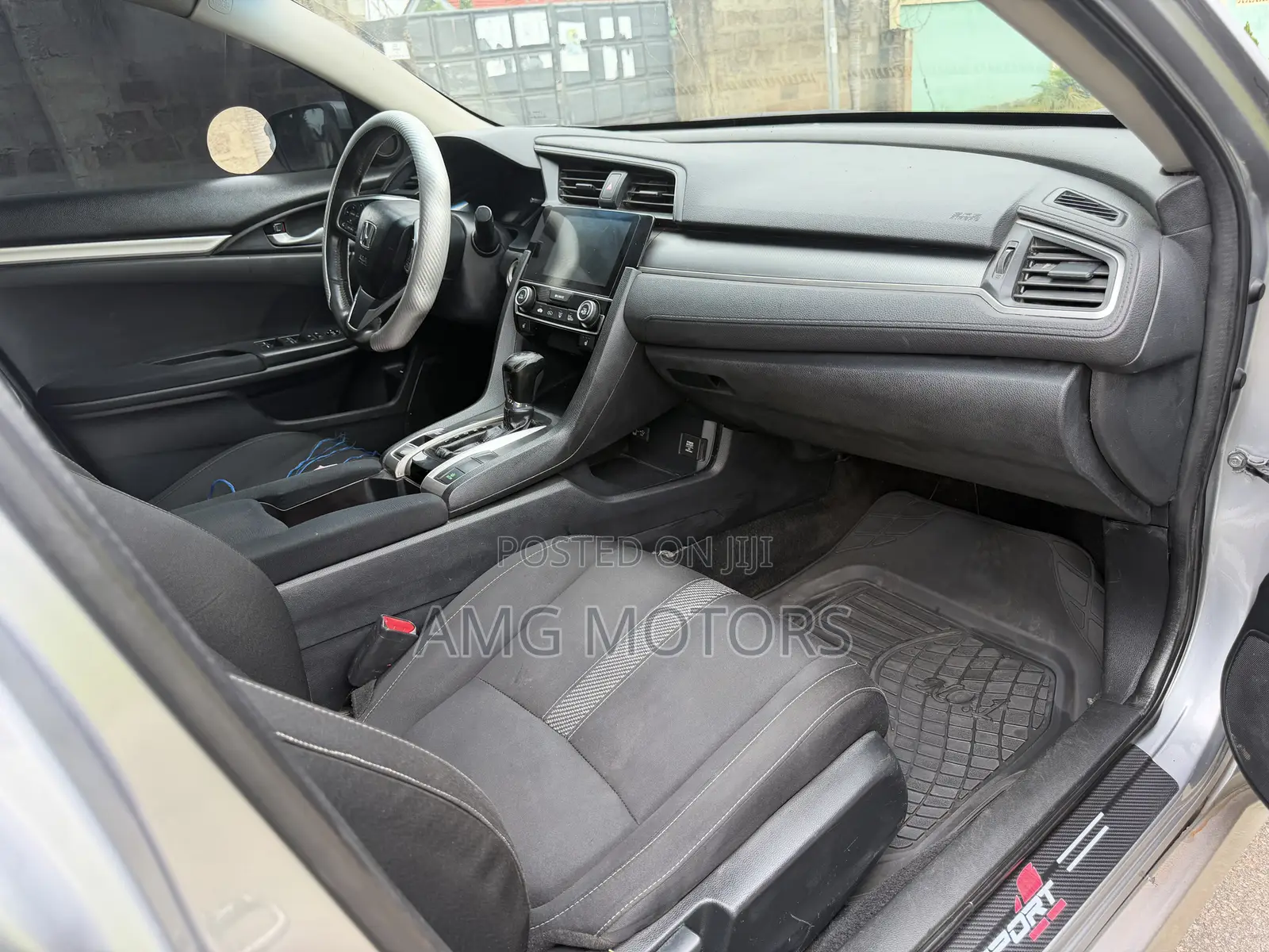 Honda Civic LX Sedan 2018 Silver