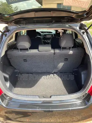 Toyota Vitz 1.3 FWD 5dr 2016 Black