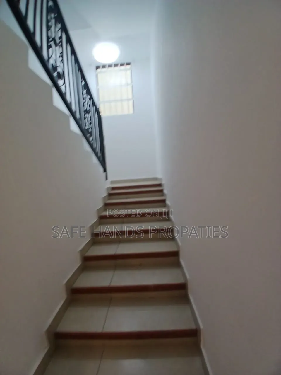 4bdrm Mansion in Accra Metropolitan for rent