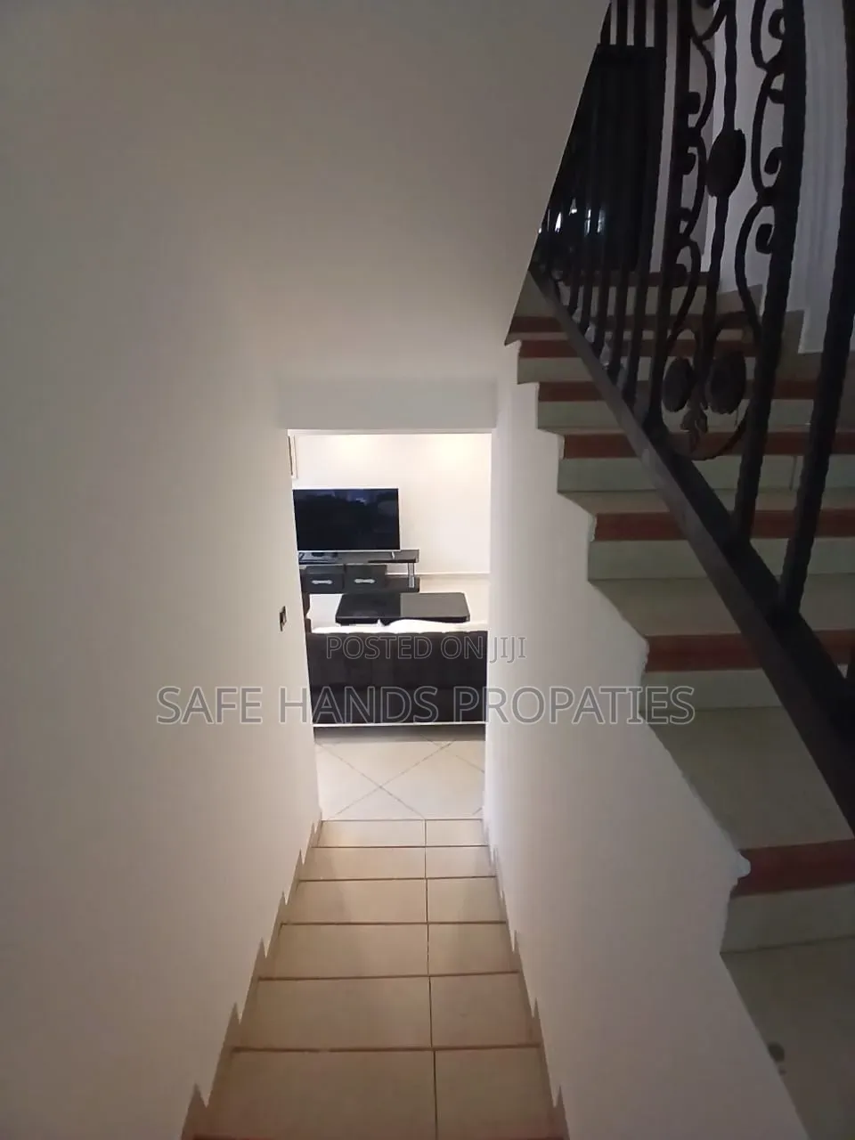 4bdrm Mansion in Accra Metropolitan for rent