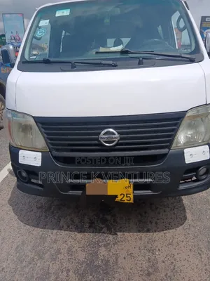 Nissan Caravan (Urvan) 2012 White
