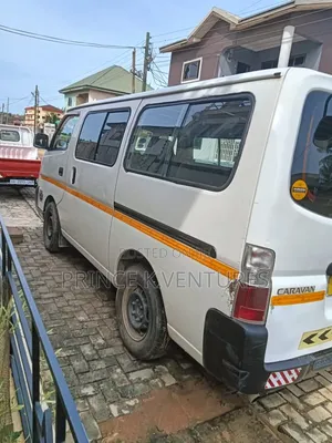 Nissan Caravan (Urvan) 2012 White
