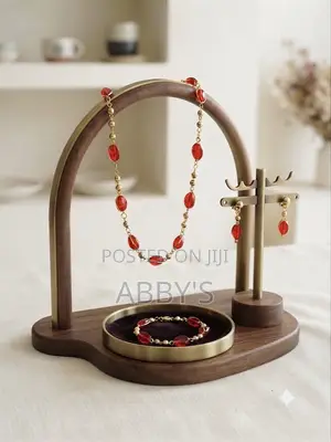 Quality and Beautiful Necklace,Earrings Bracelet