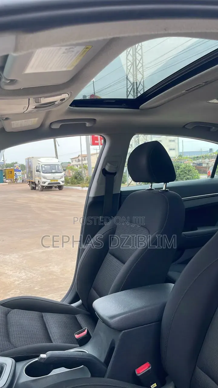 Hyundai Elantra ECO 2018 White