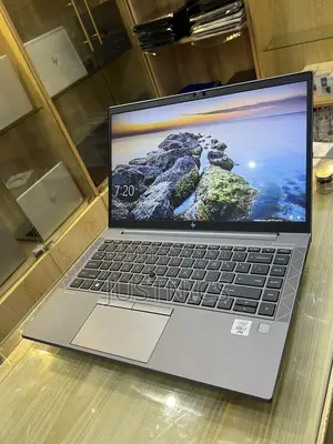 New Laptop HP ZBook Firefly 14 G7 8GB Intel Core i5 SSD 256GB
