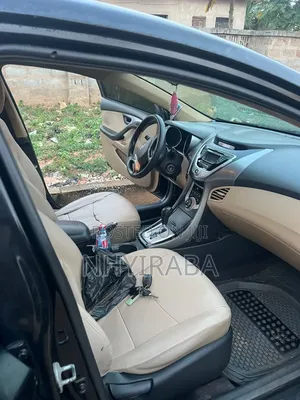 Hyundai Elantra 2012 Black