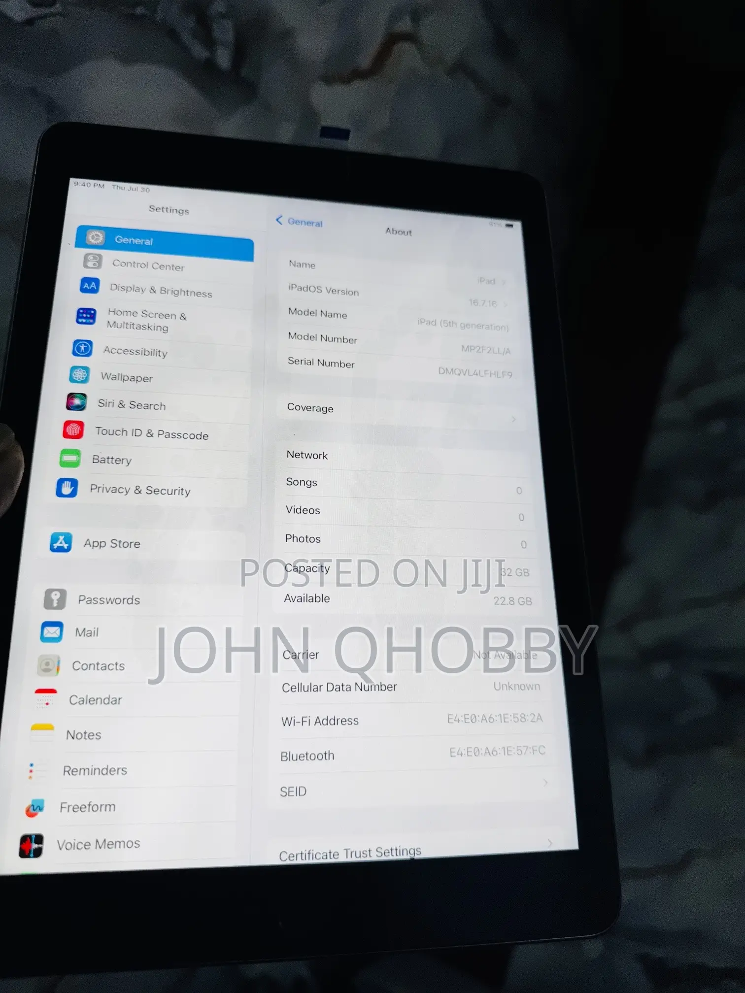 Apple iPad 9.7 32 GB Gray