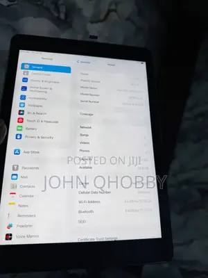 Apple iPad 9.7 32 GB Gray