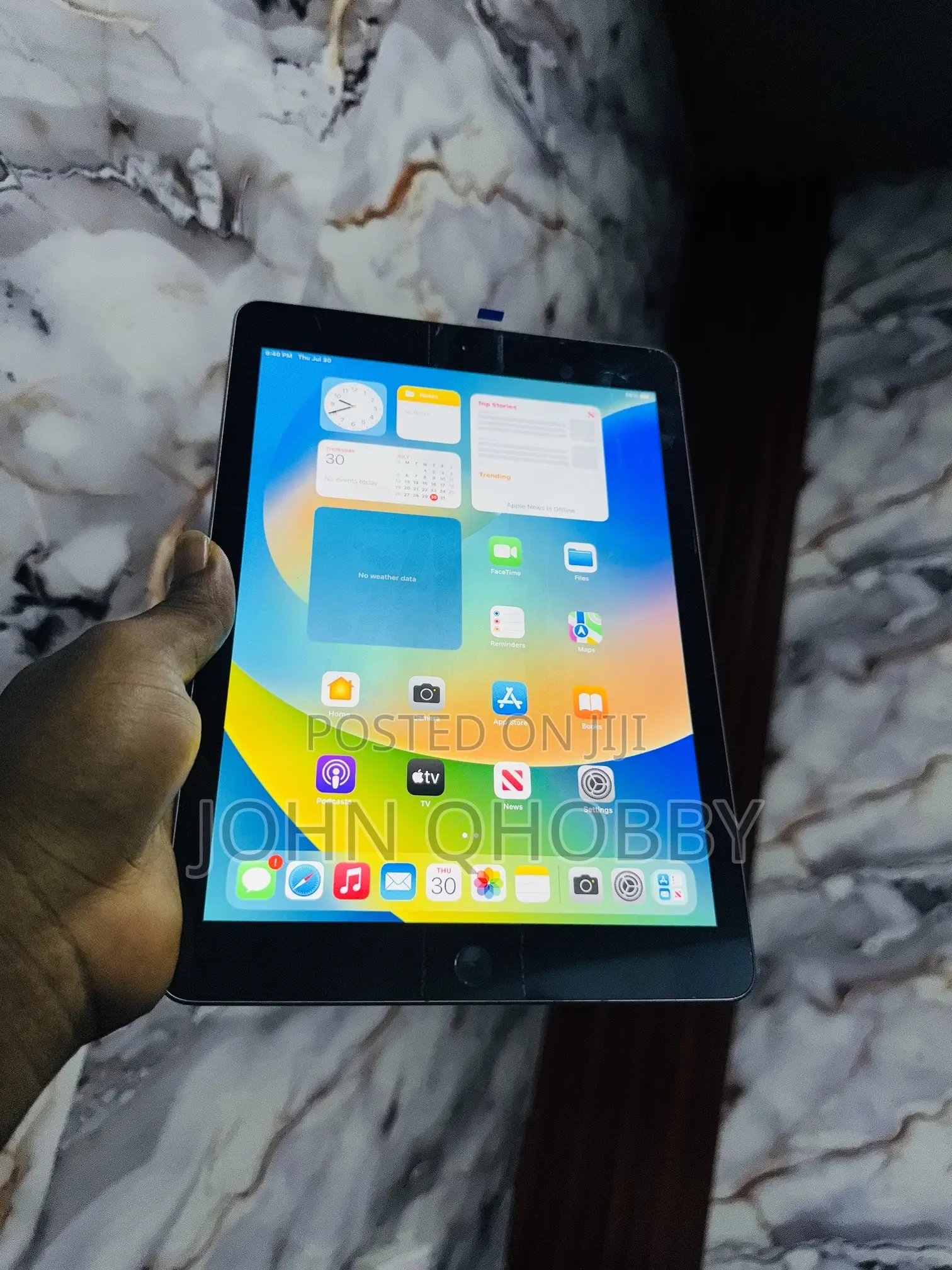 Apple iPad 9.7 32 GB Gray