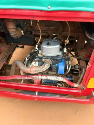 Bajaj RE 2025 Red