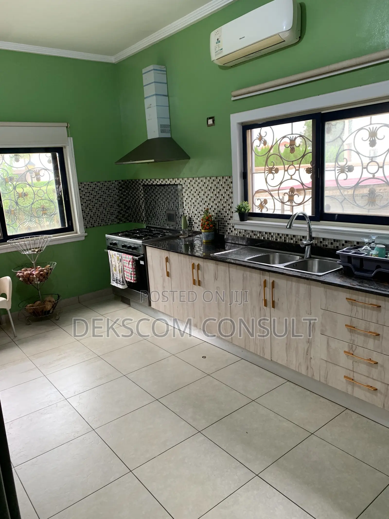 4bdrm House in Oyarifa for sale