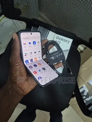 New Motorola Razr 40s 256 GB