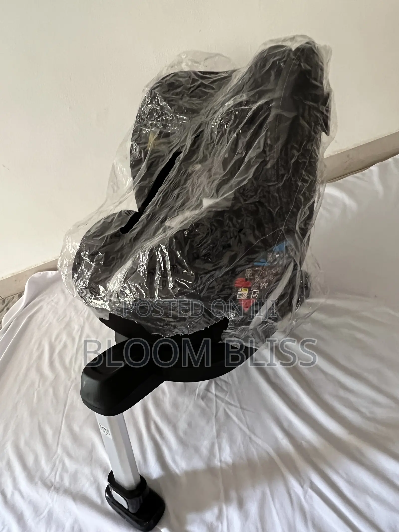 Brand New I - Size Baby Car Seat