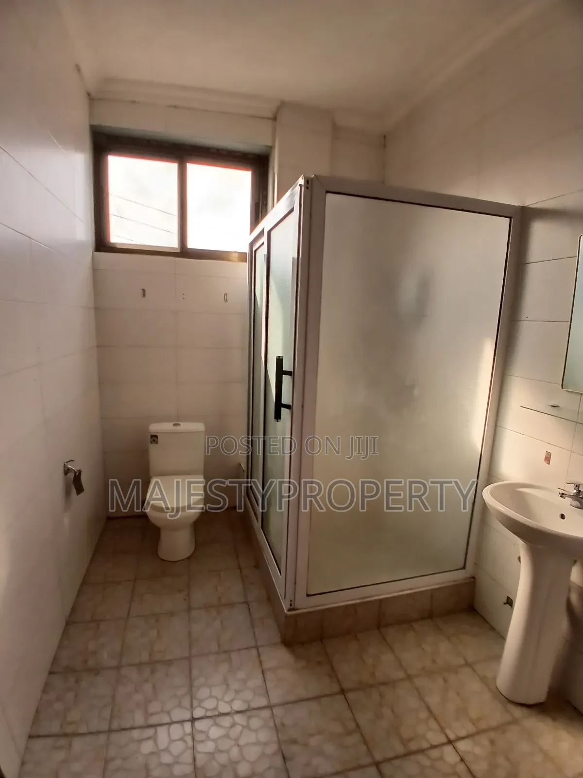 3bdrm Apartment in Berma Hills, Airport Residential Area for rent