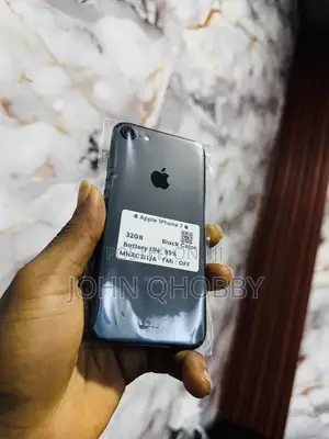 Apple iPhone 7 32 GB Black