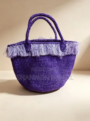 Woman Handmade Sisal Woven Bag