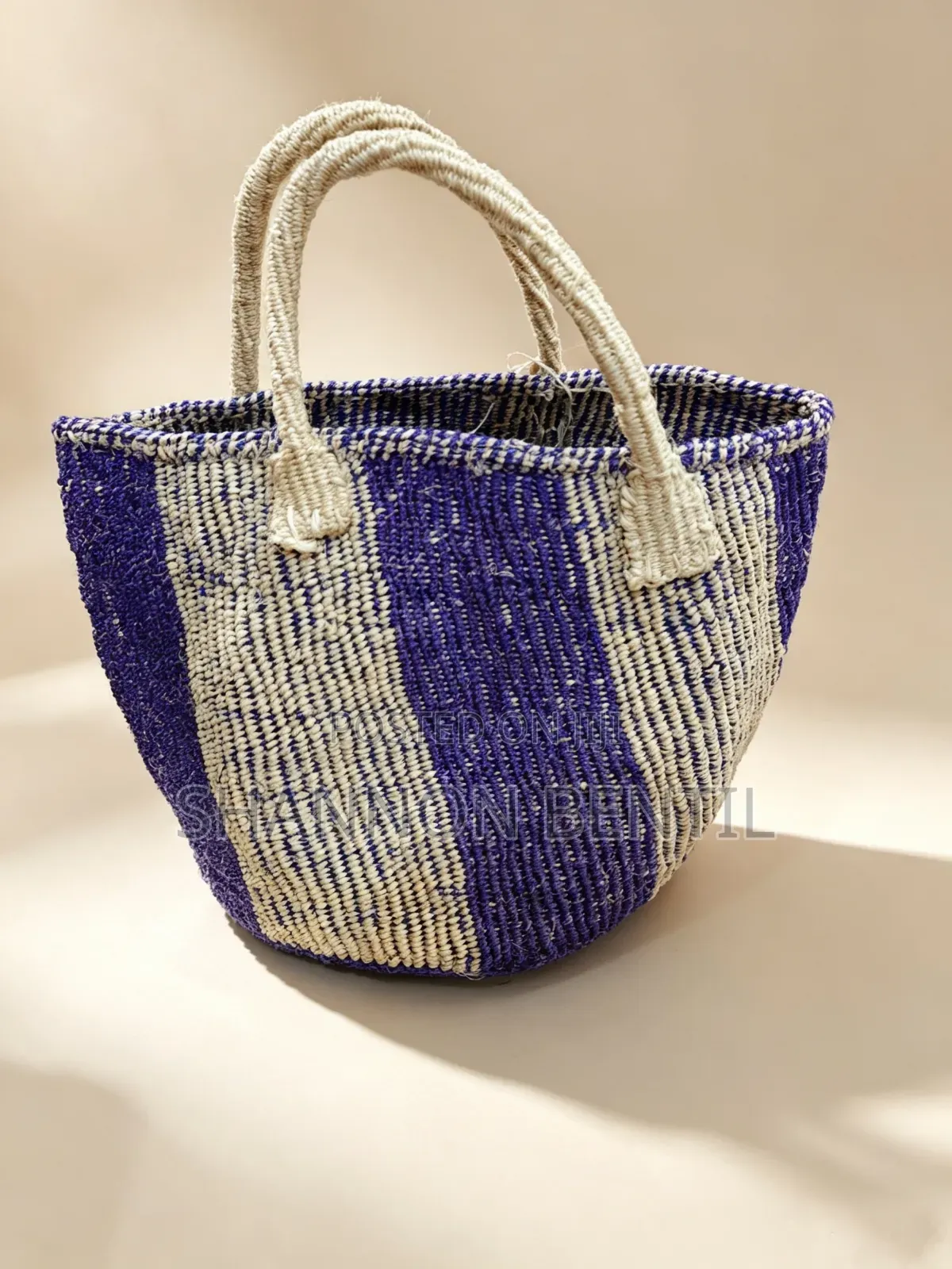 Woman Handmade Sisal Woven Bag