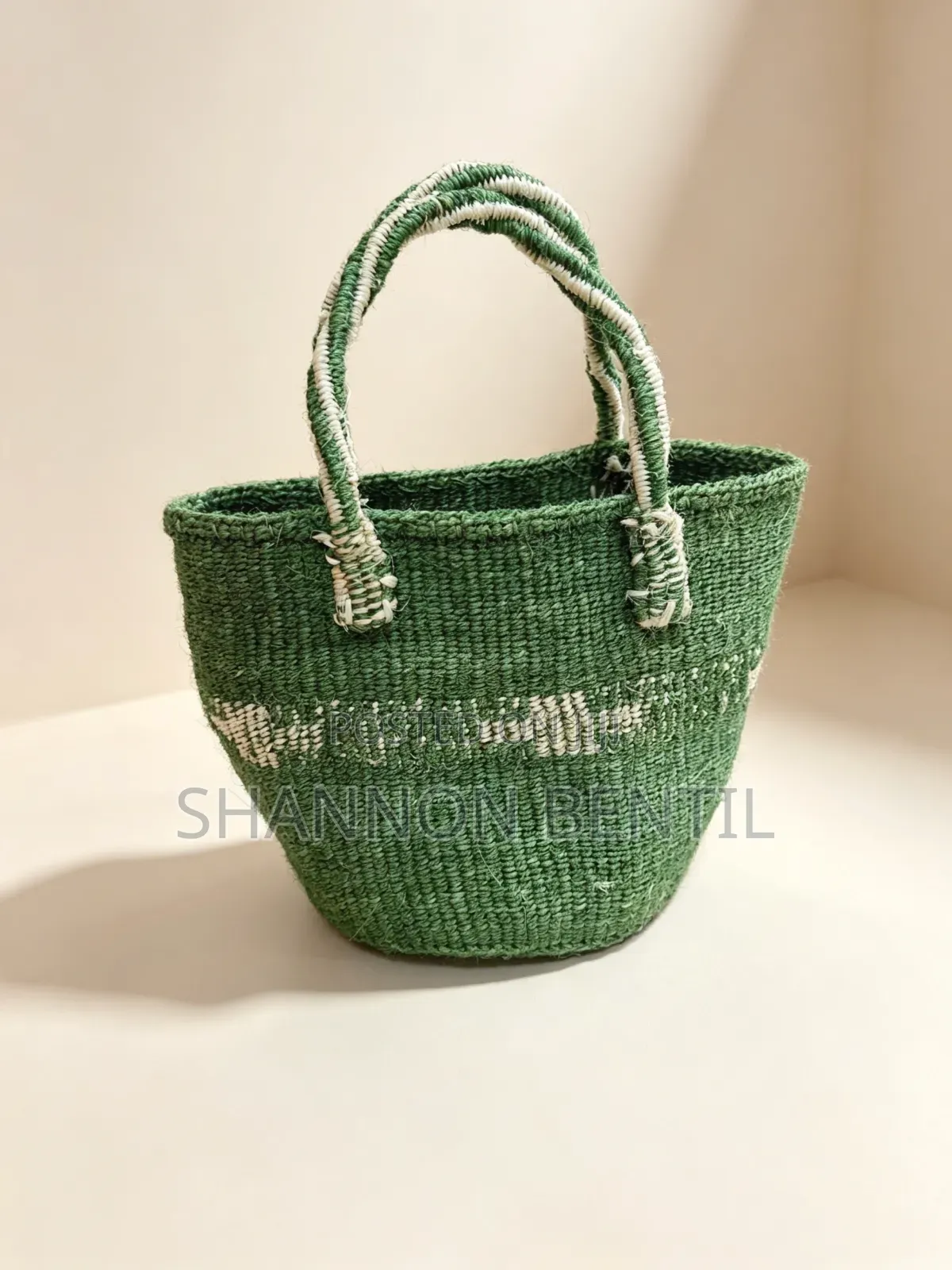 Woman Handmade Sisal Woven Bag