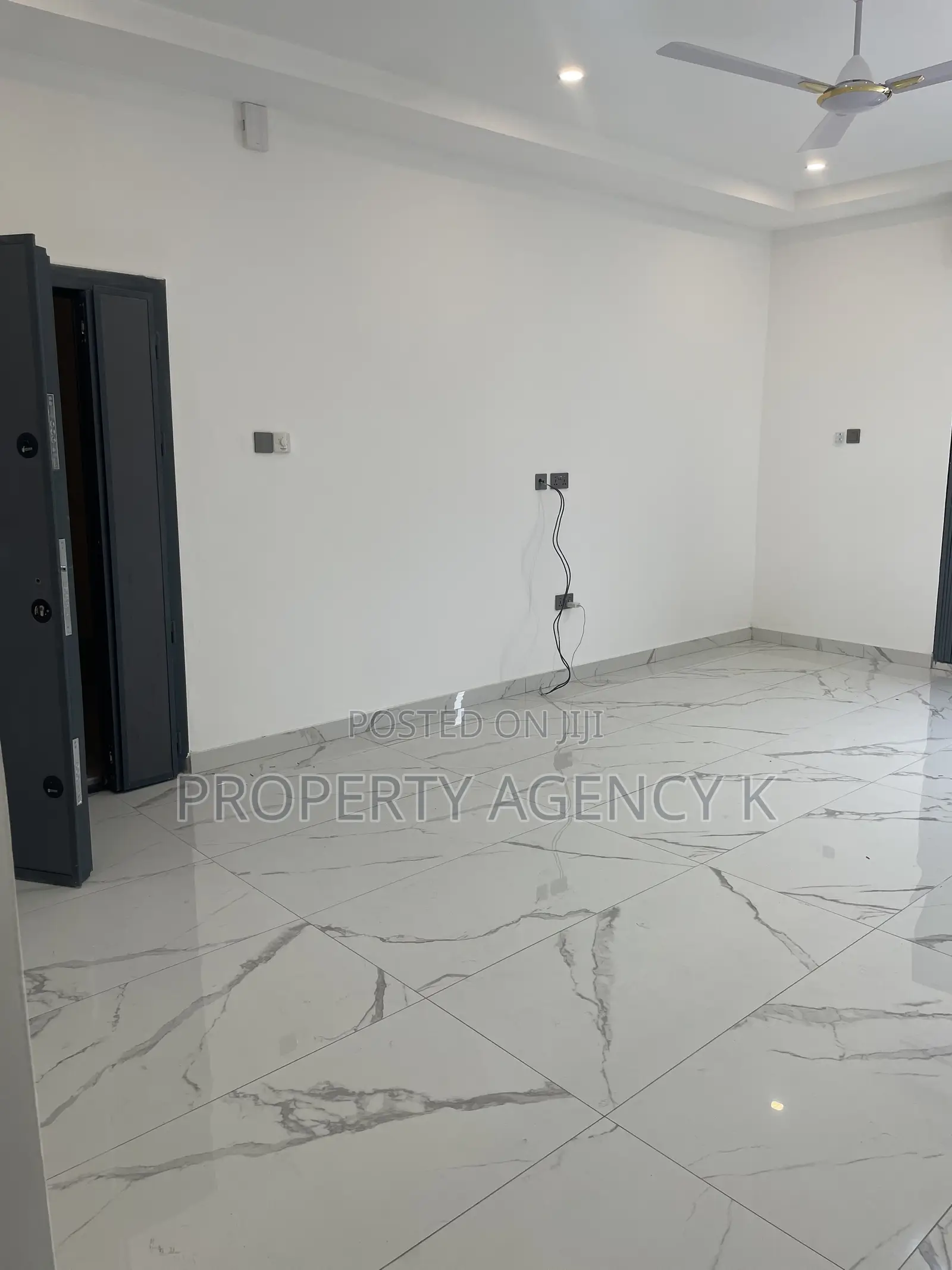 2bdrm Apartment in Gelo, Taifa-Burkina for rent