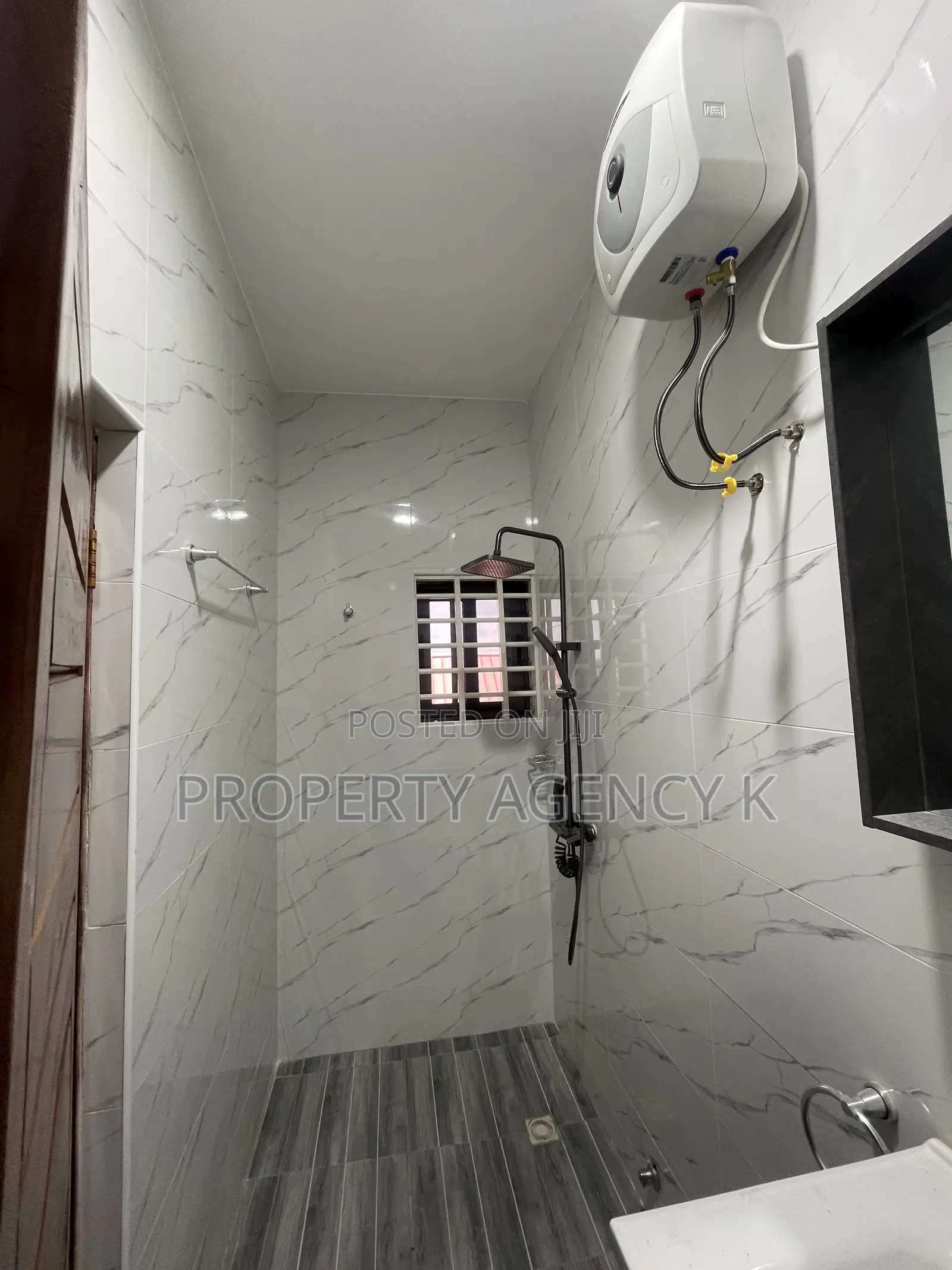 2bdrm Apartment in Gelo, Taifa-Burkina for rent