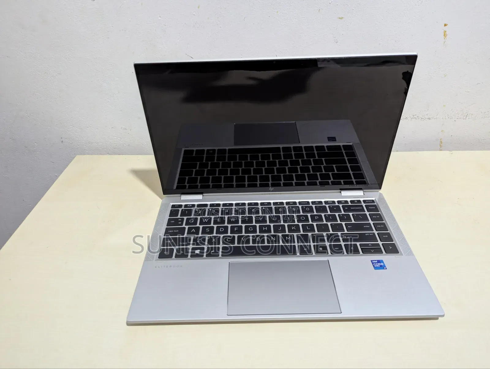 New Laptop HP EliteBook 1040 G8 16GB Intel Core i7 SSD 512GB