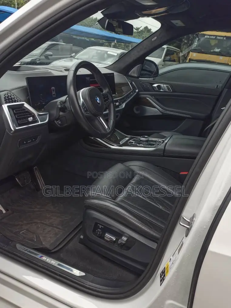 BMW X7 2024 White