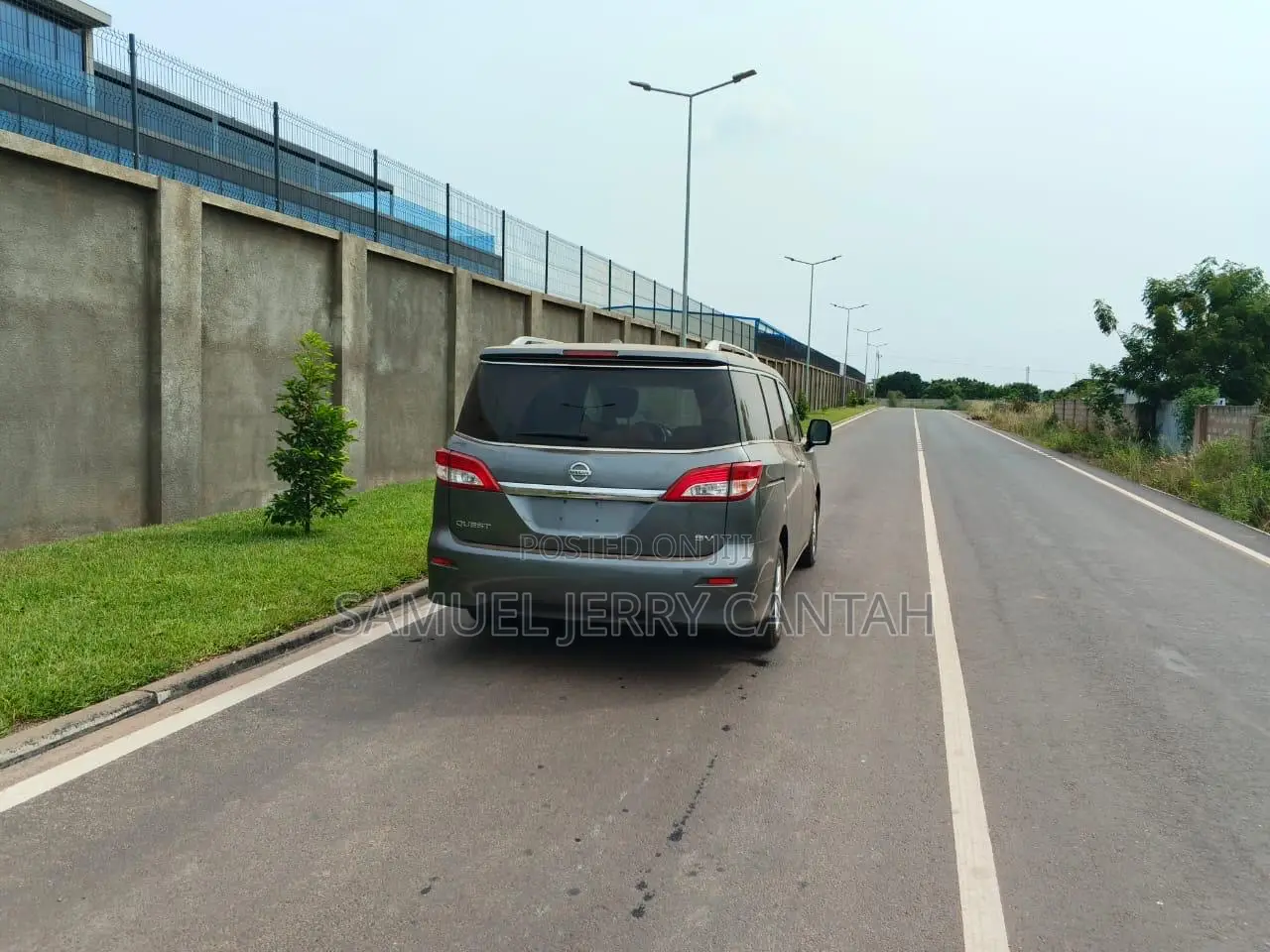 Nissan Quest SV FWD 2016 Gray
