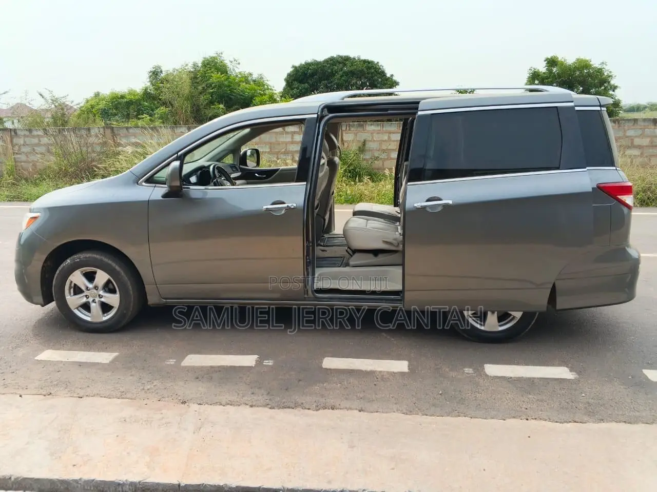 Nissan Quest SV FWD 2016 Gray