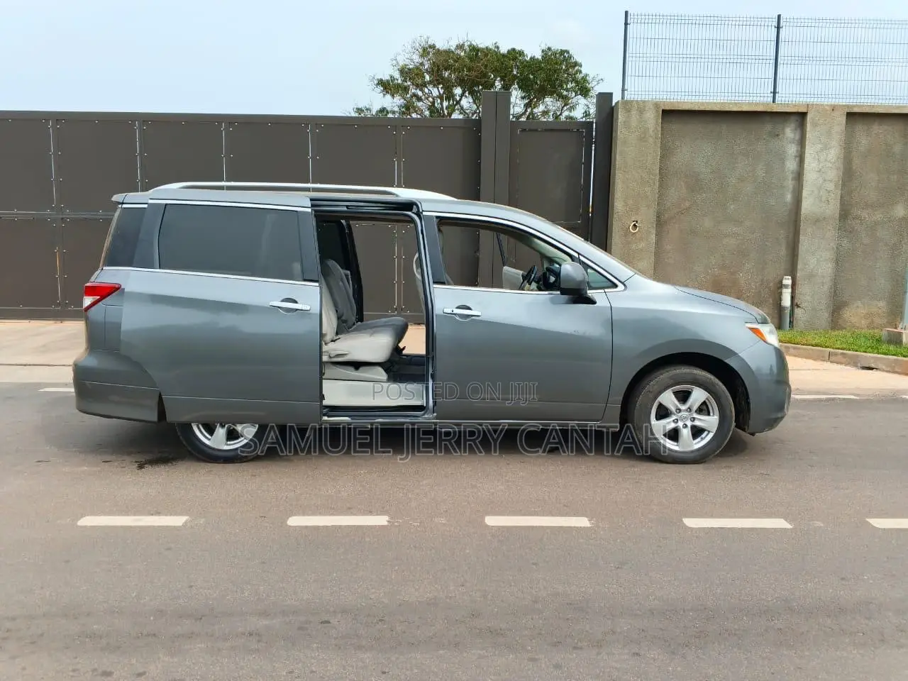 Nissan Quest SV FWD 2016 Gray