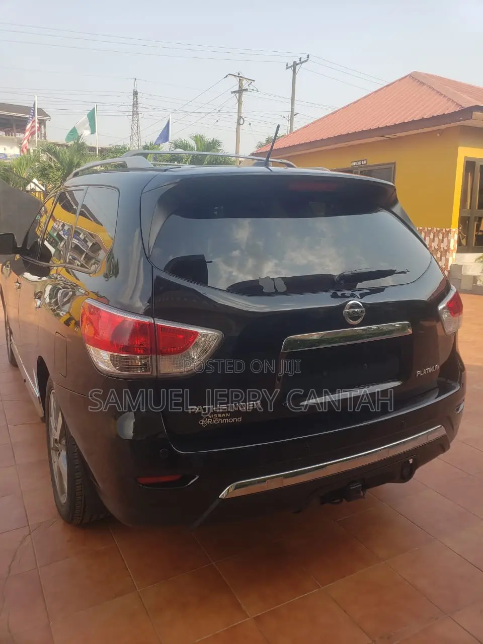 Nissan Pathfinder Platinum 4dr SUV 4WD (3.5L 6cyl CVT) 2015 Black